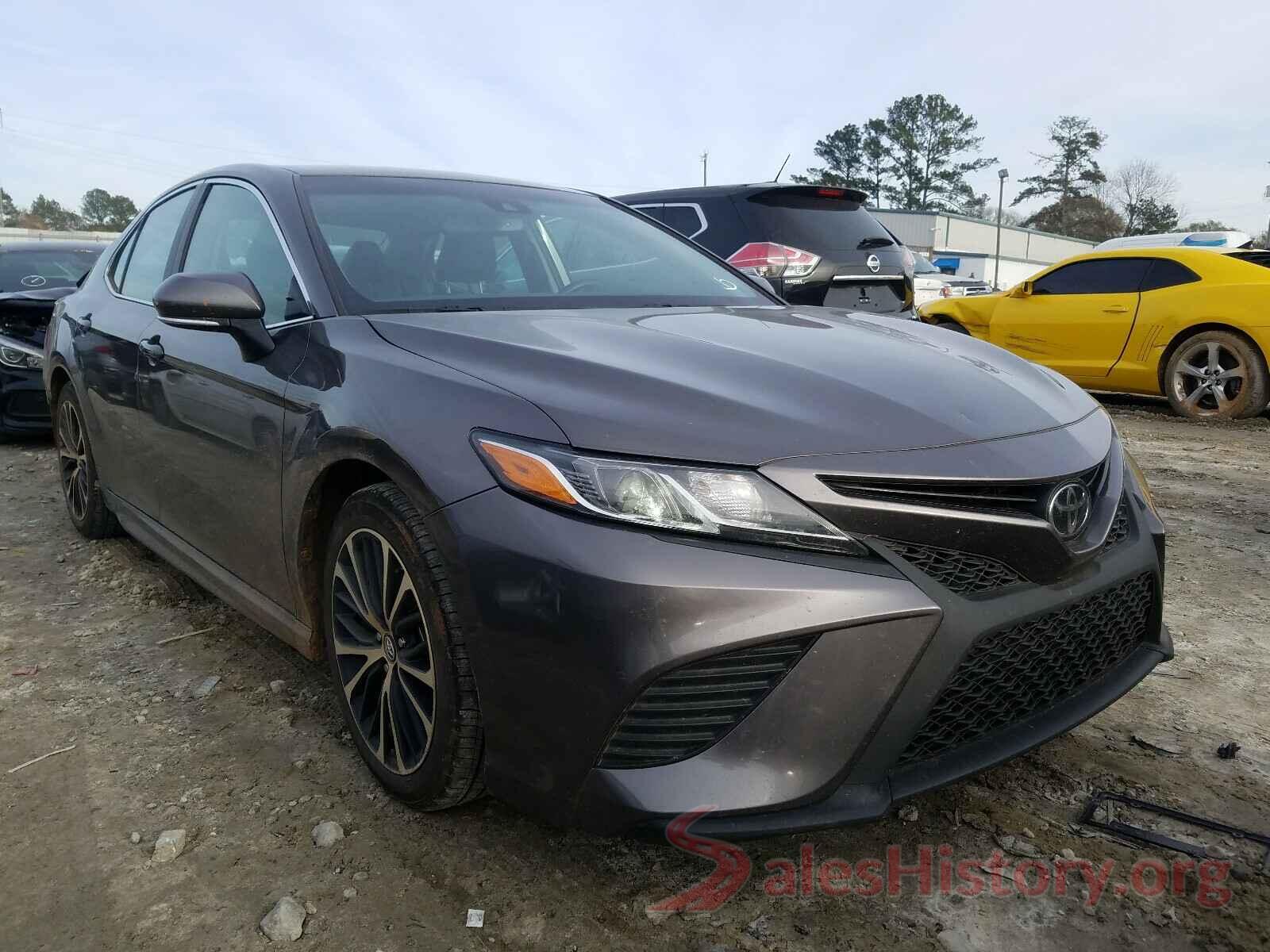 4T1B11HKXKU159679 2019 TOYOTA CAMRY