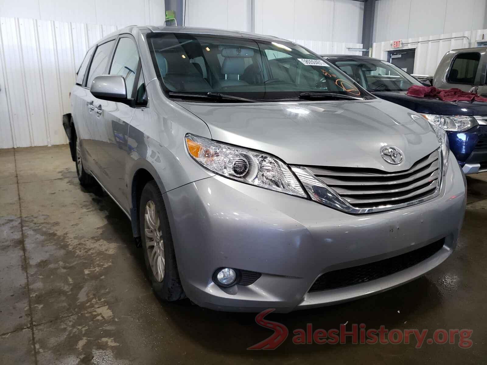 5TDYZ3DC1HS869875 2017 TOYOTA SIENNA