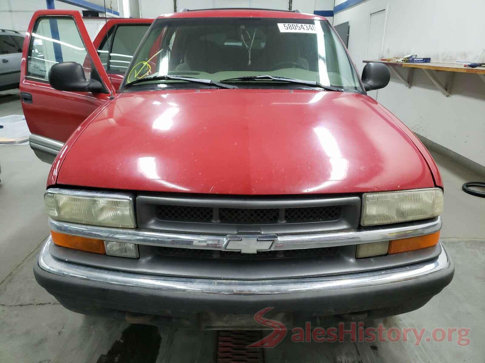 1GNDT13W2W2158018 1998 CHEVROLET BLAZER