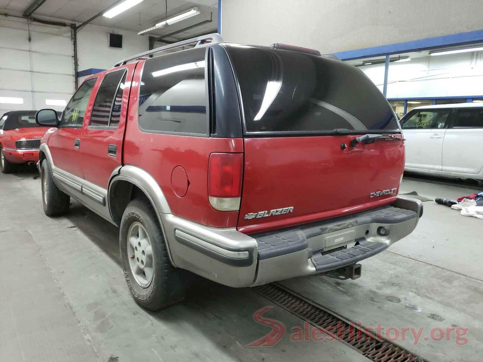 1GNDT13W2W2158018 1998 CHEVROLET BLAZER