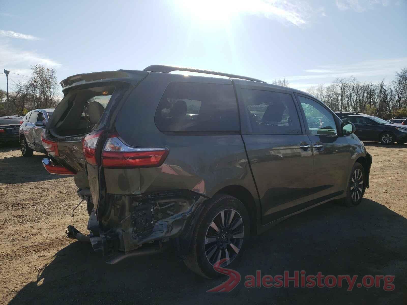 5TDDZ3DC6JS189684 2018 TOYOTA SIENNA