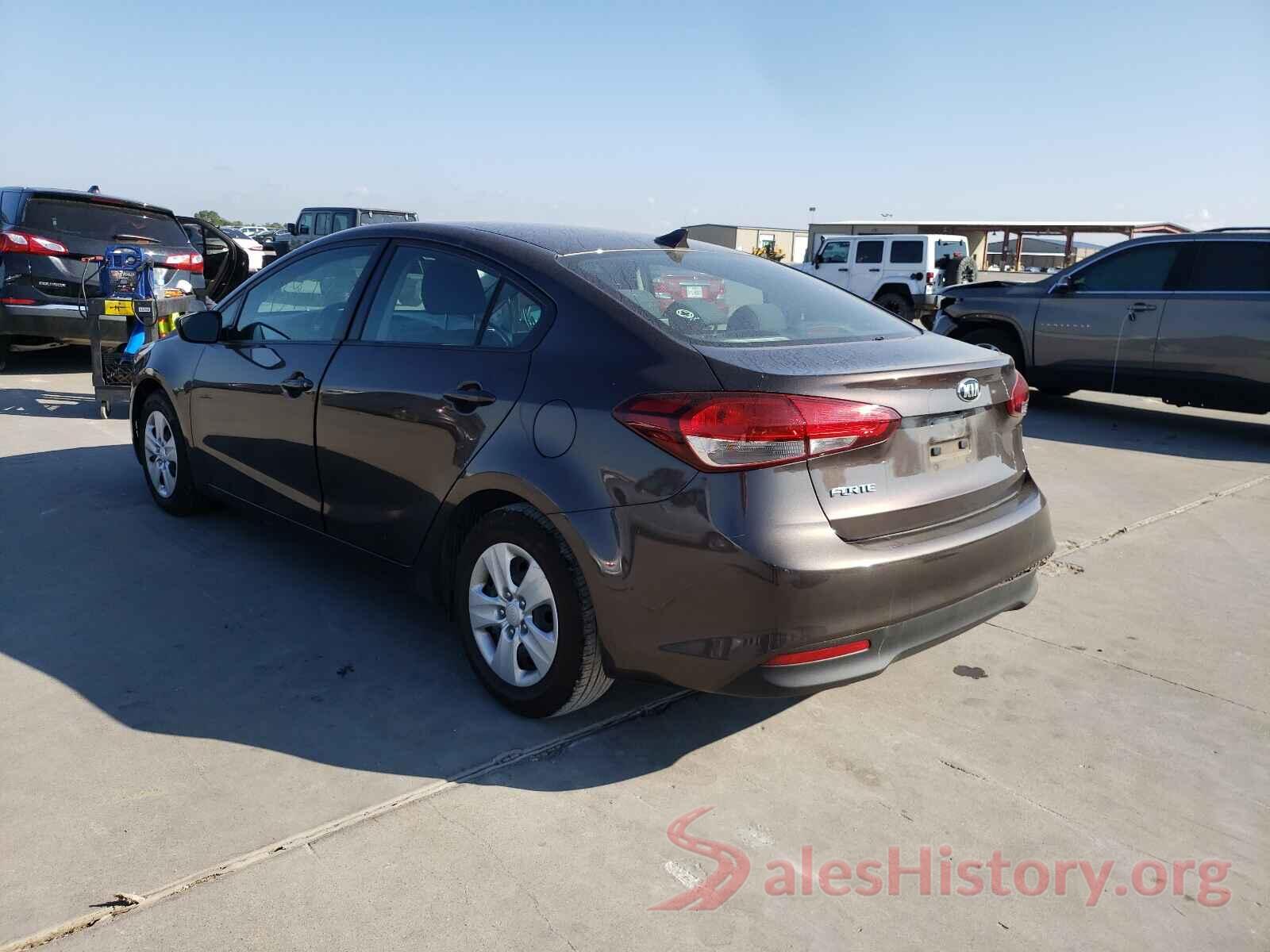 3KPFL4A7XHE142556 2017 KIA FORTE