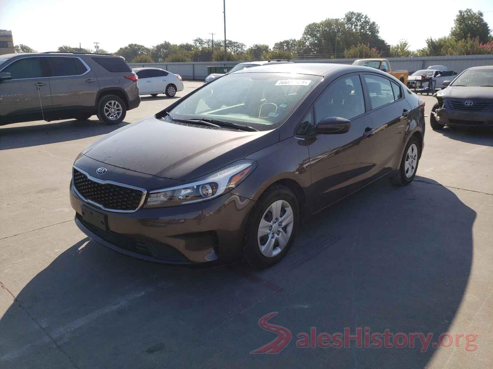 3KPFL4A7XHE142556 2017 KIA FORTE