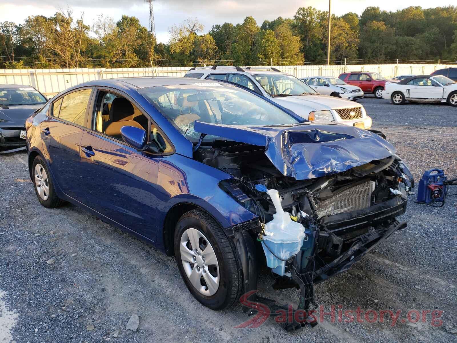 3KPFL4A75JE247754 2018 KIA FORTE