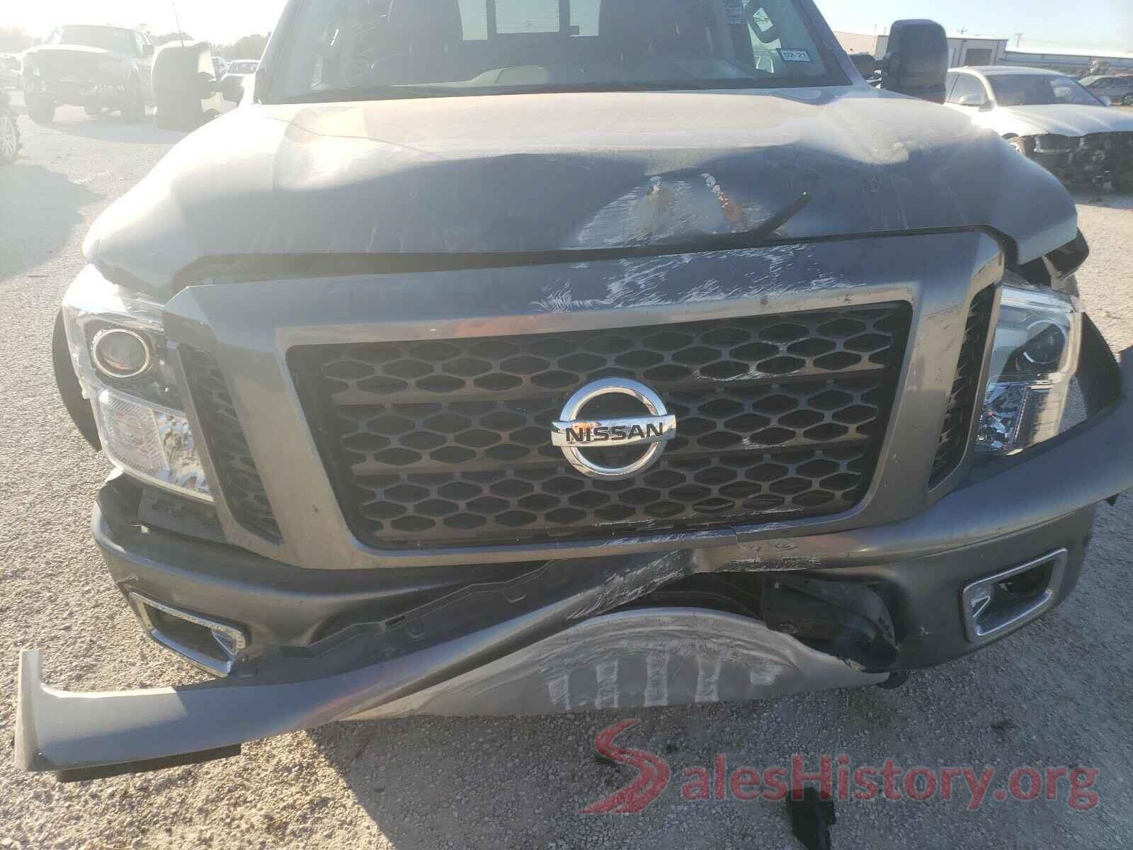 1N6AA1E55JN527982 2018 NISSAN TITAN