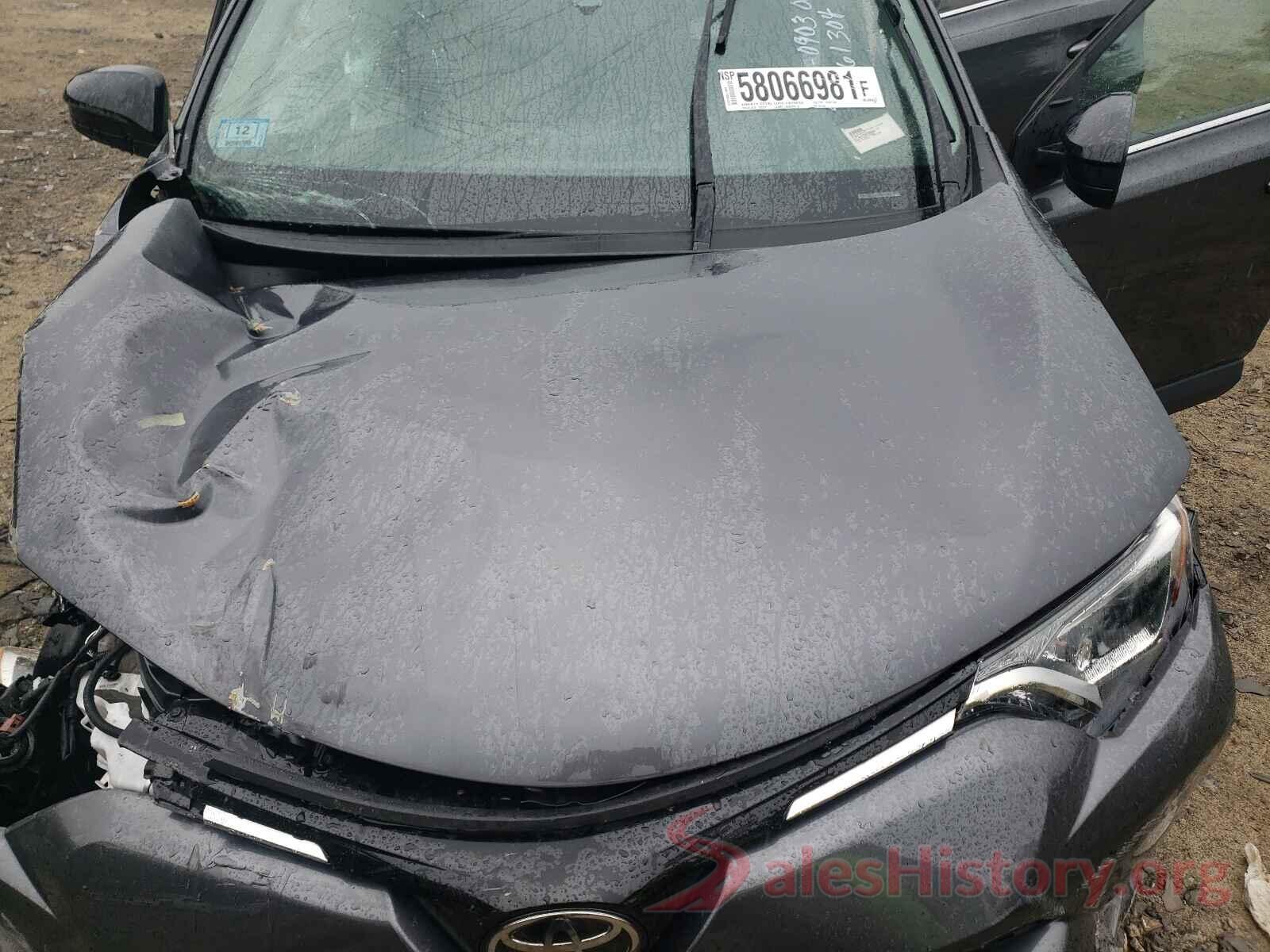 2T3BFREV6JW851488 2018 TOYOTA RAV4