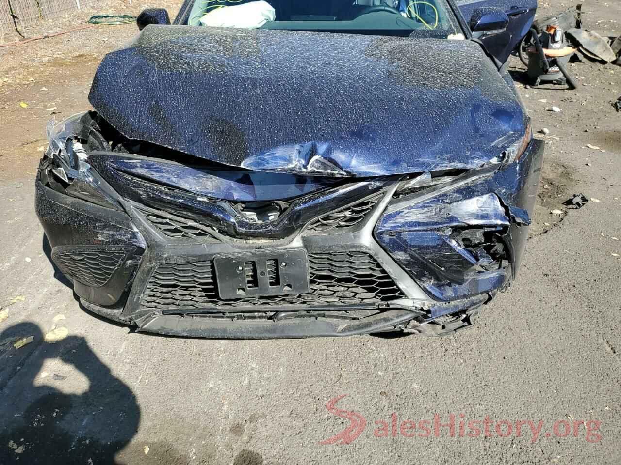 4T1T11BK9NU047859 2022 TOYOTA CAMRY