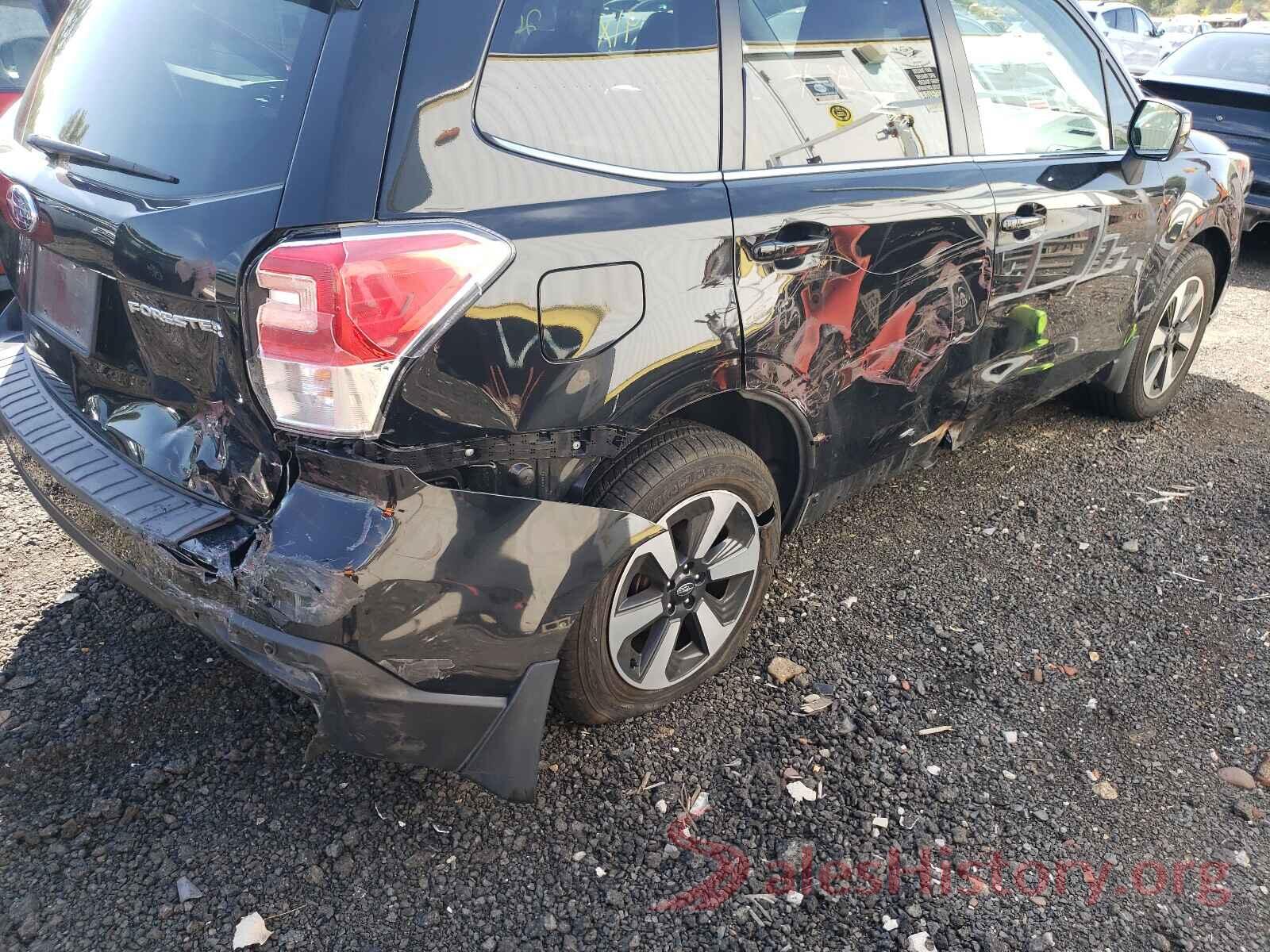 JF2SJARC2JH579361 2018 SUBARU FORESTER