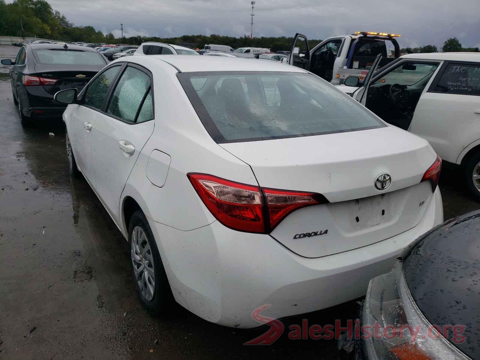 2T1BURHE5JC123589 2018 TOYOTA COROLLA