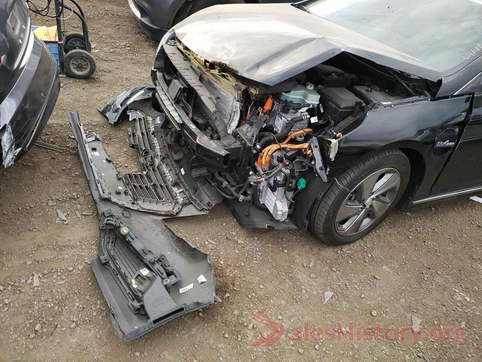 KMHE54L2XGA024785 2016 HYUNDAI SONATA