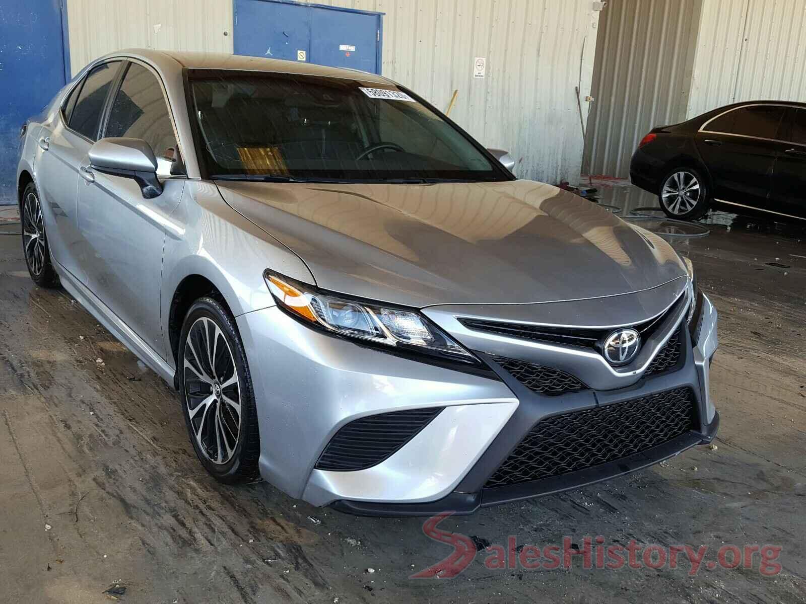 4T1B11HK4JU087893 2018 TOYOTA CAMRY