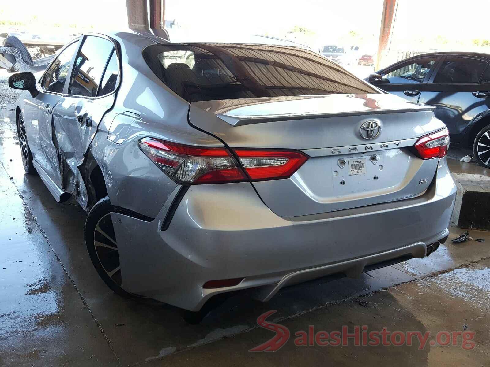 4T1B11HK4JU087893 2018 TOYOTA CAMRY