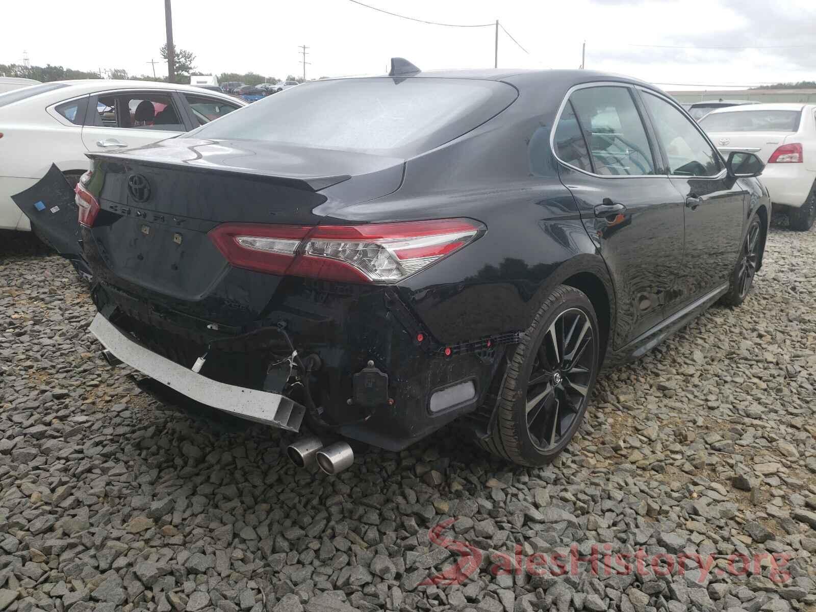 4T1B61HK0JU005577 2018 TOYOTA CAMRY