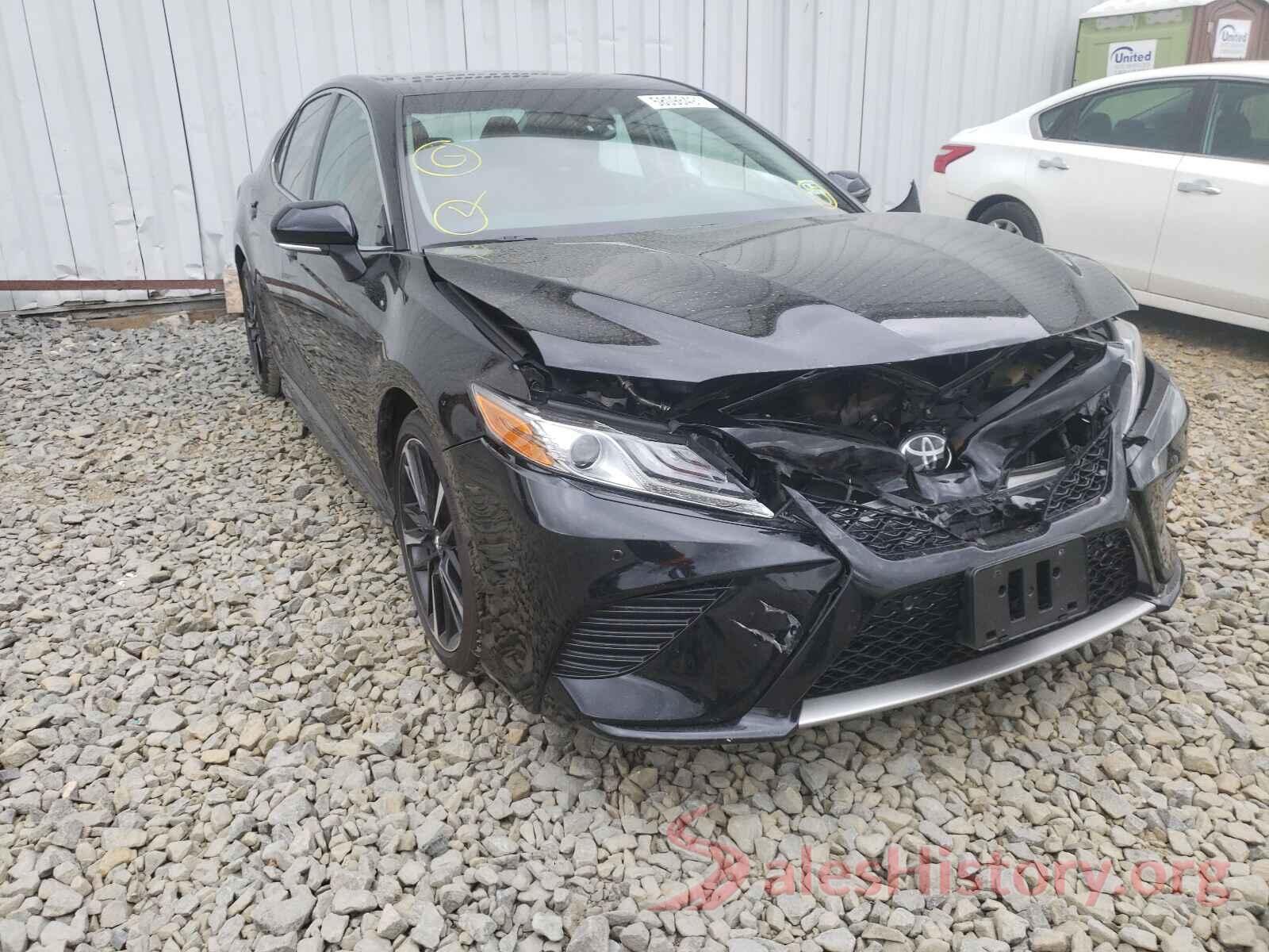 4T1B61HK0JU005577 2018 TOYOTA CAMRY