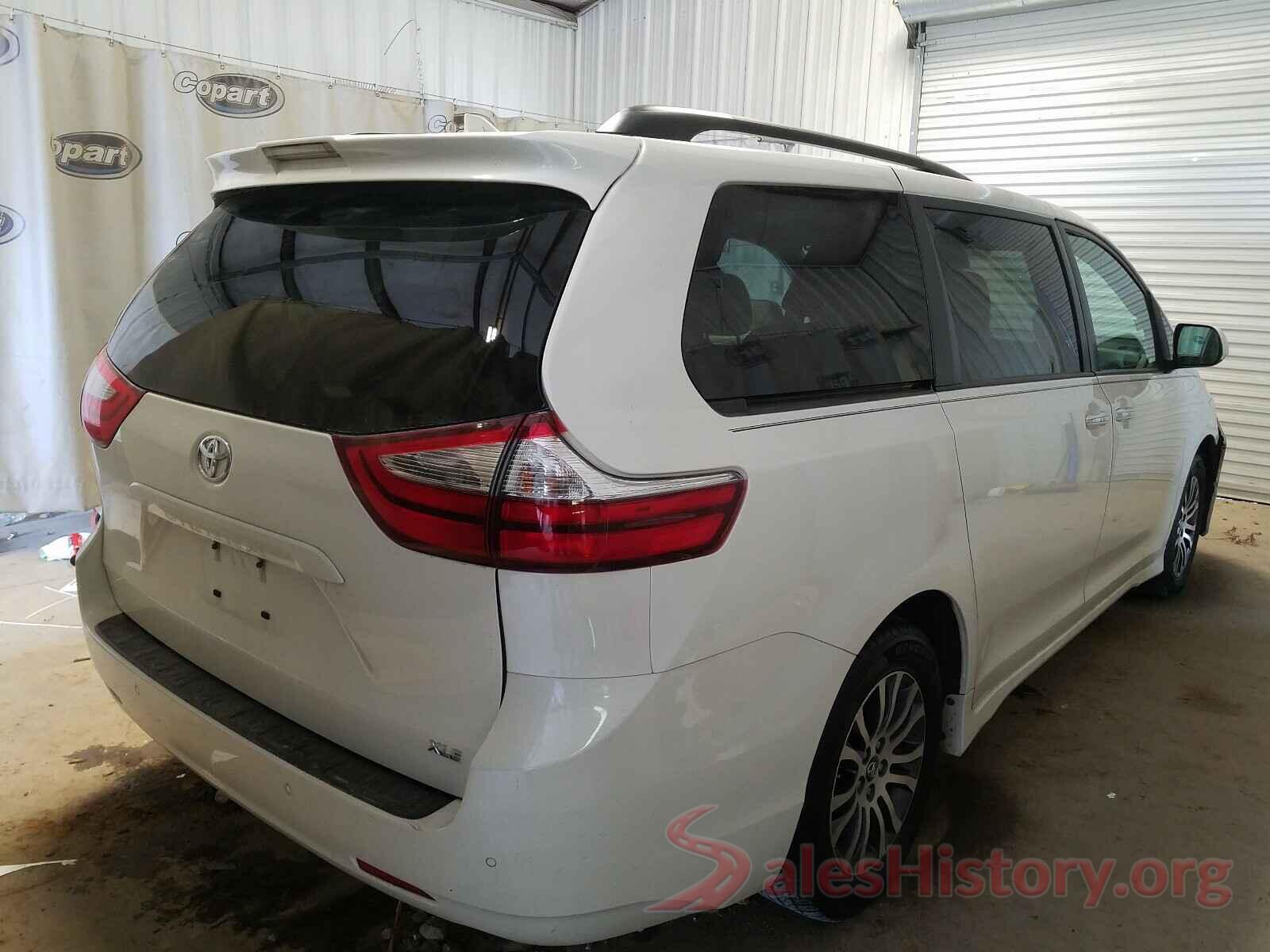 5TDYZ3DC2JS903800 2018 TOYOTA SIENNA