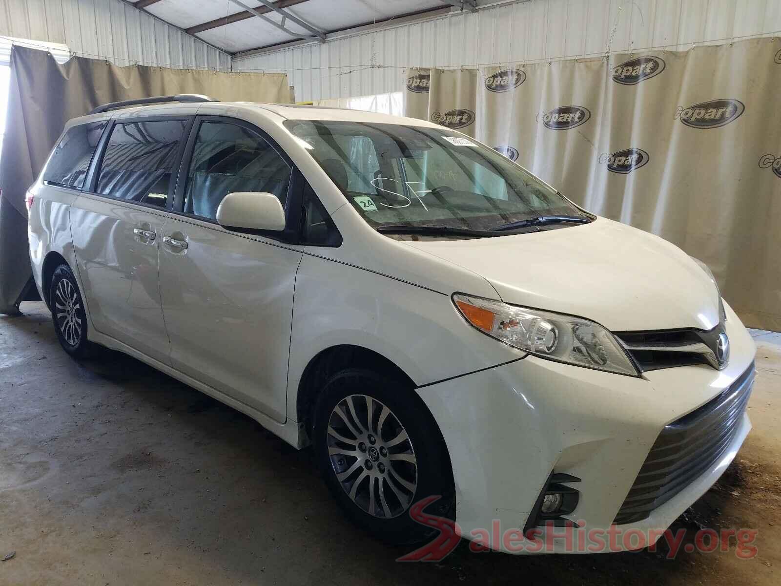 5TDYZ3DC2JS903800 2018 TOYOTA SIENNA