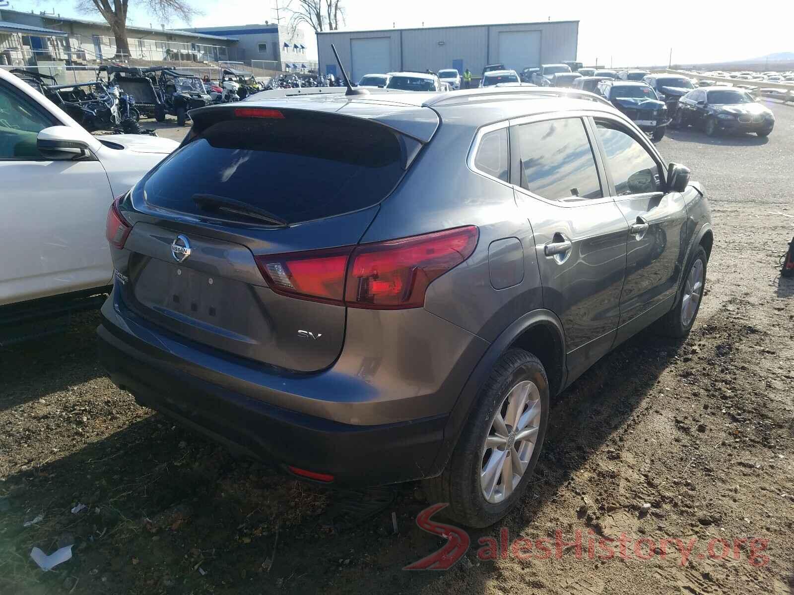 JN1BJ1CP4JW157701 2018 NISSAN ROGUE