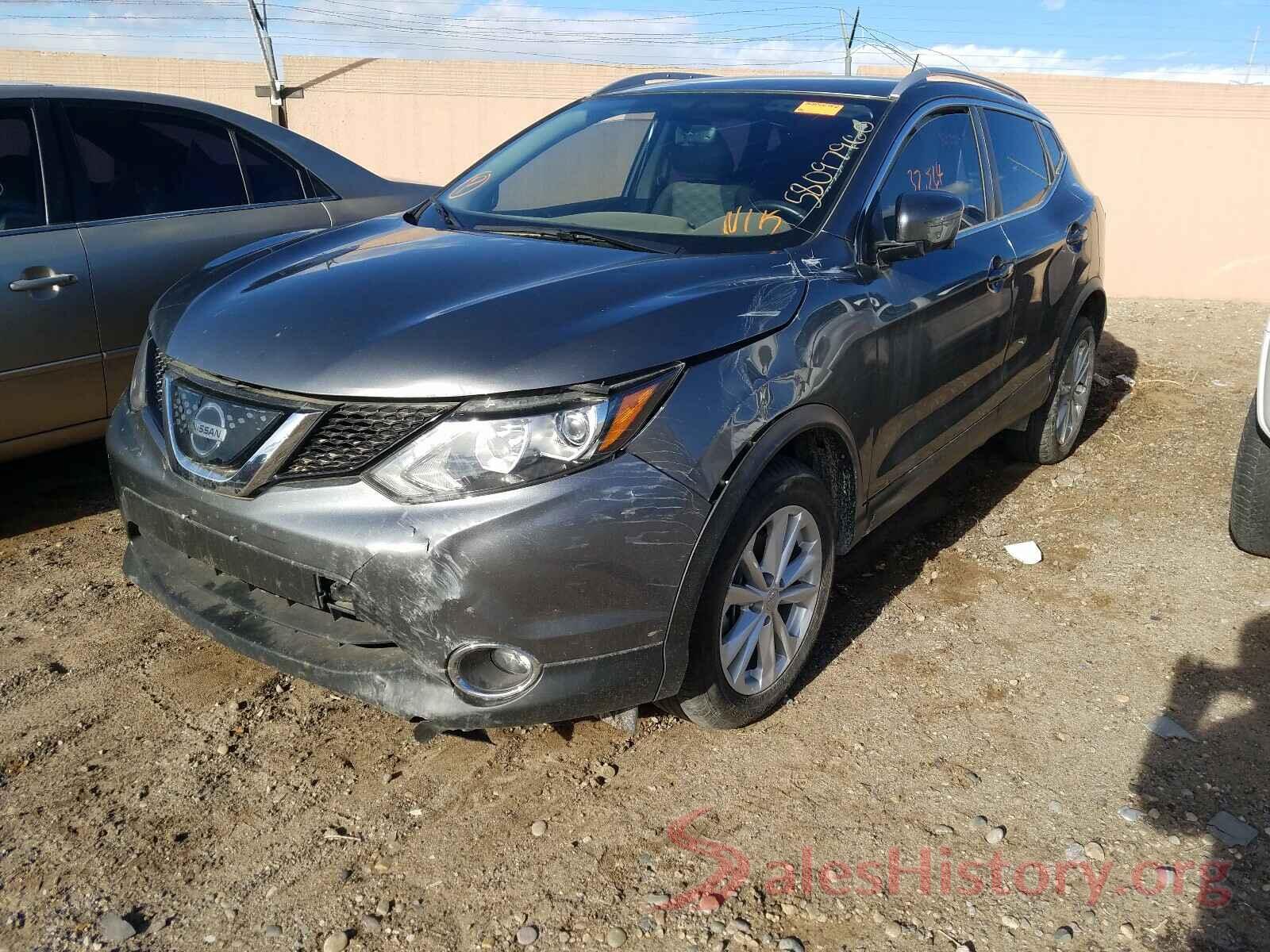 JN1BJ1CP4JW157701 2018 NISSAN ROGUE