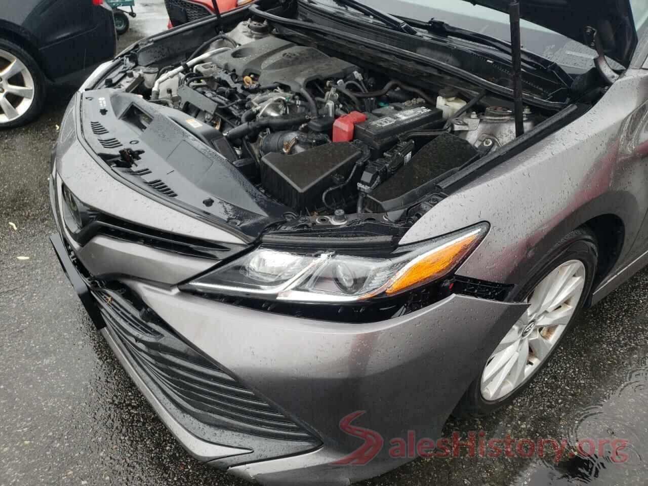 4T1B11HKXJU049617 2018 TOYOTA CAMRY