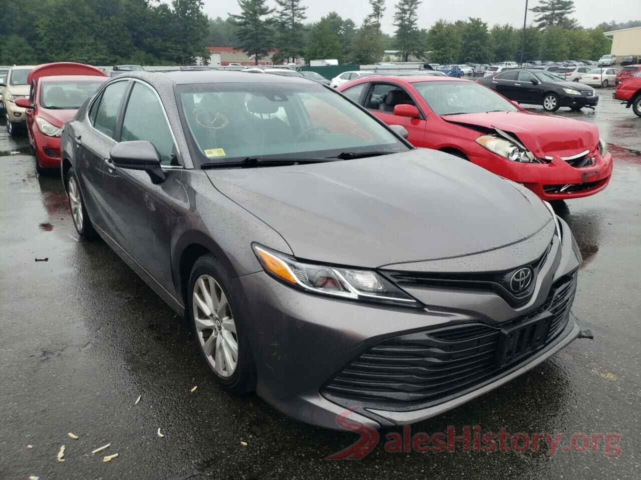 4T1B11HKXJU049617 2018 TOYOTA CAMRY