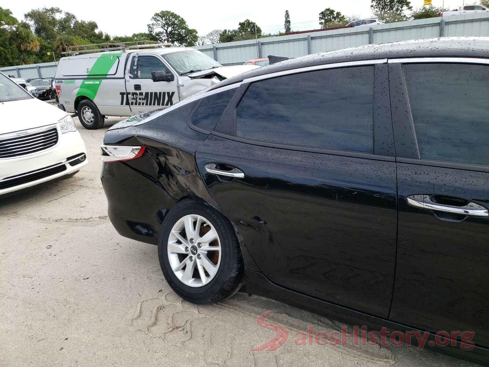 5XXGT4L39JG235502 2018 KIA OPTIMA