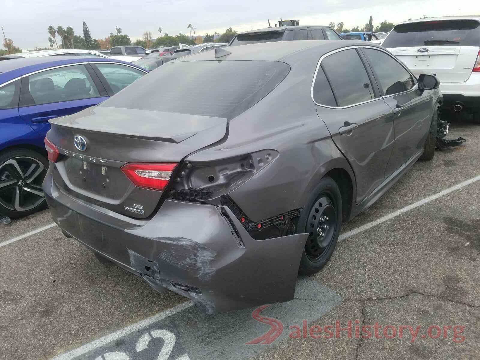 4T1J31AK9LU520305 2020 TOYOTA CAMRY