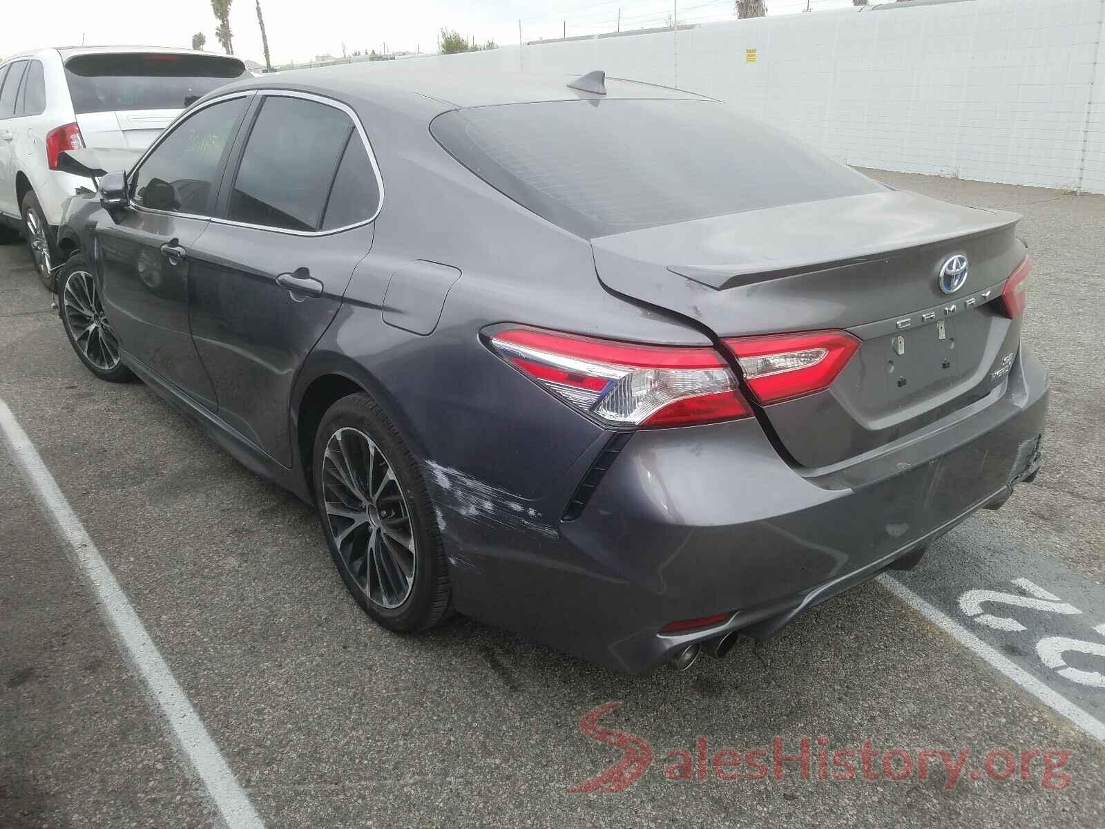 4T1J31AK9LU520305 2020 TOYOTA CAMRY