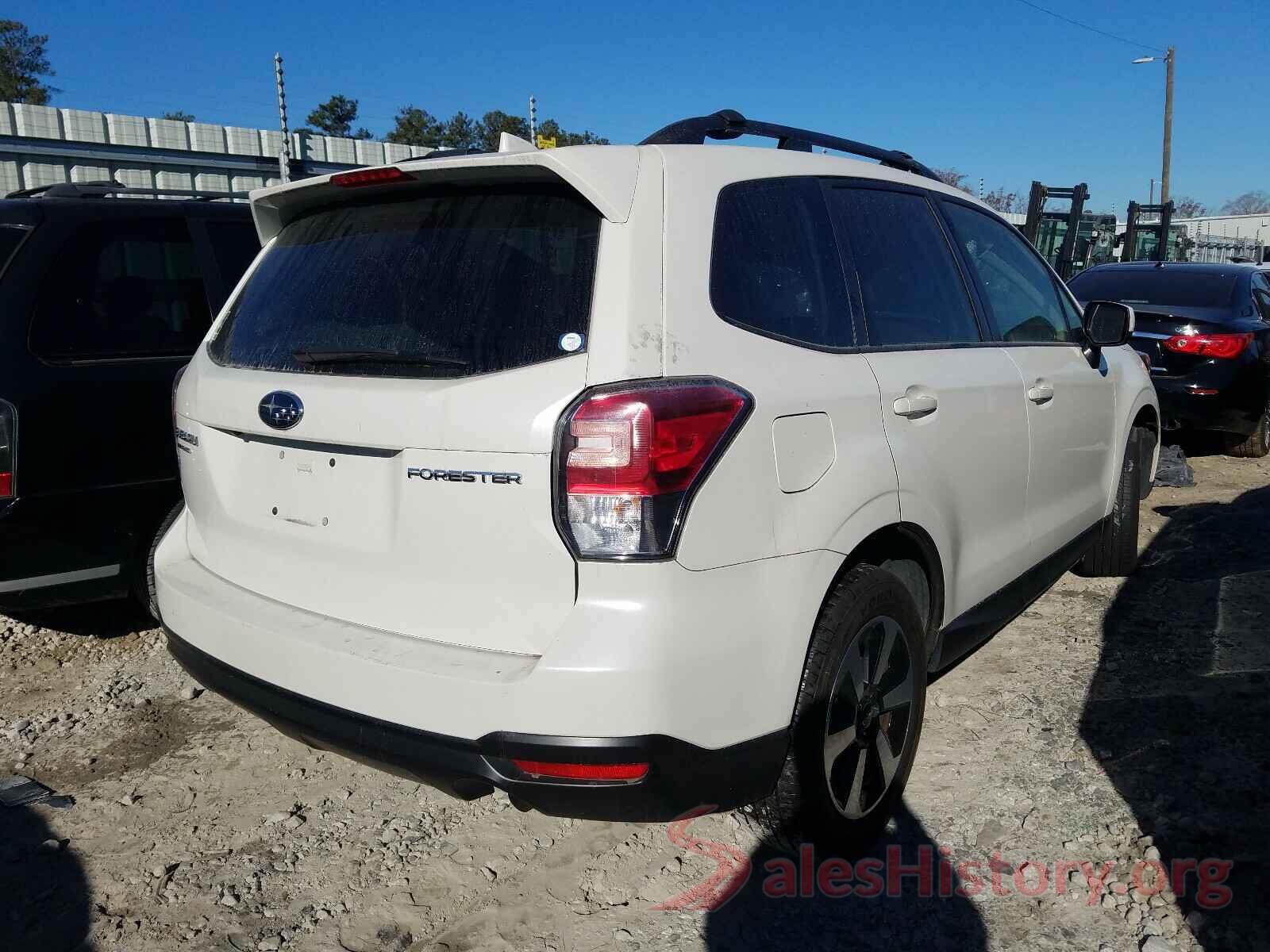 JF2SJAGC9JH555089 2018 SUBARU FORESTER