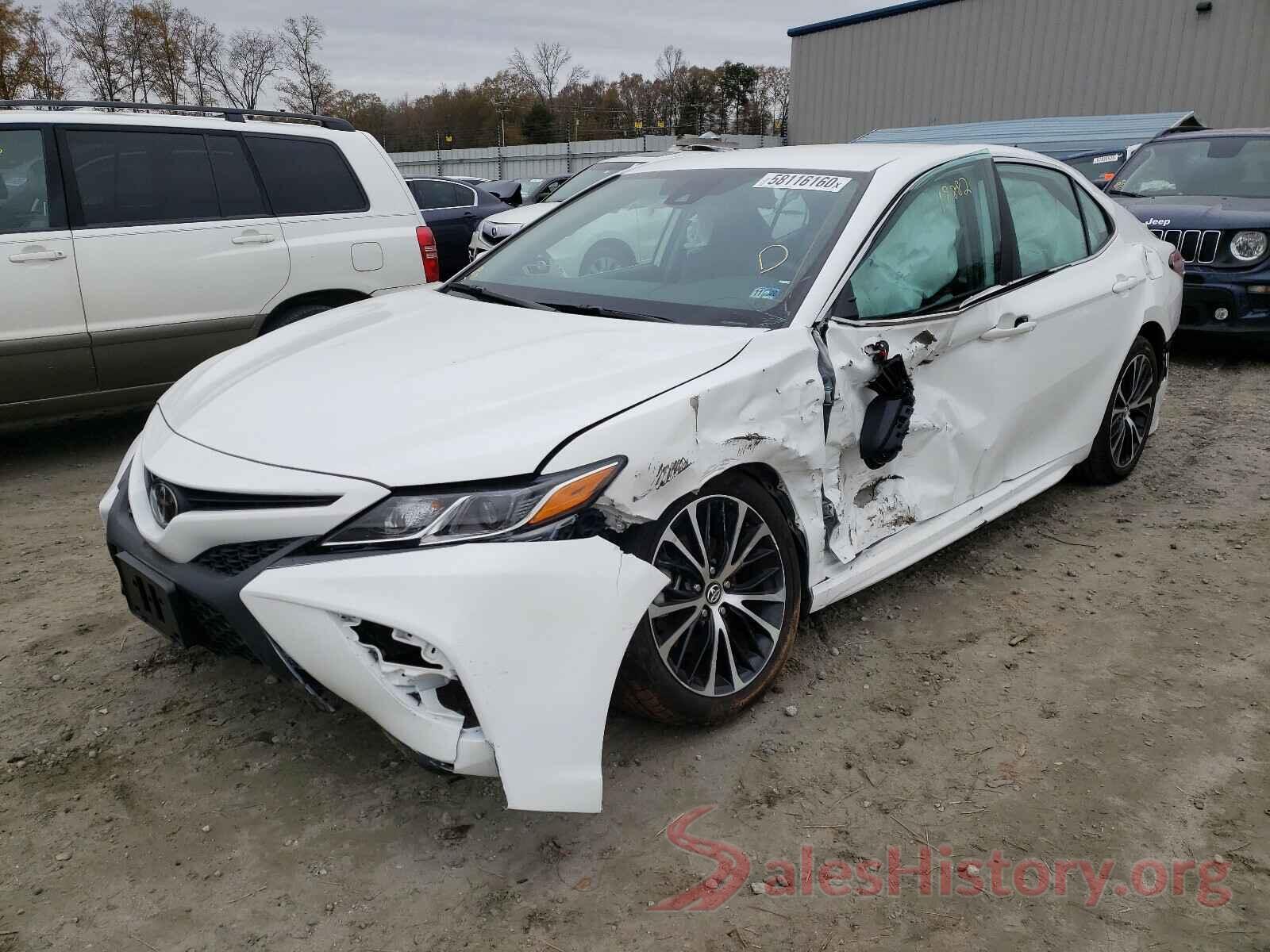 4T1G11AK3LU890570 2020 TOYOTA CAMRY