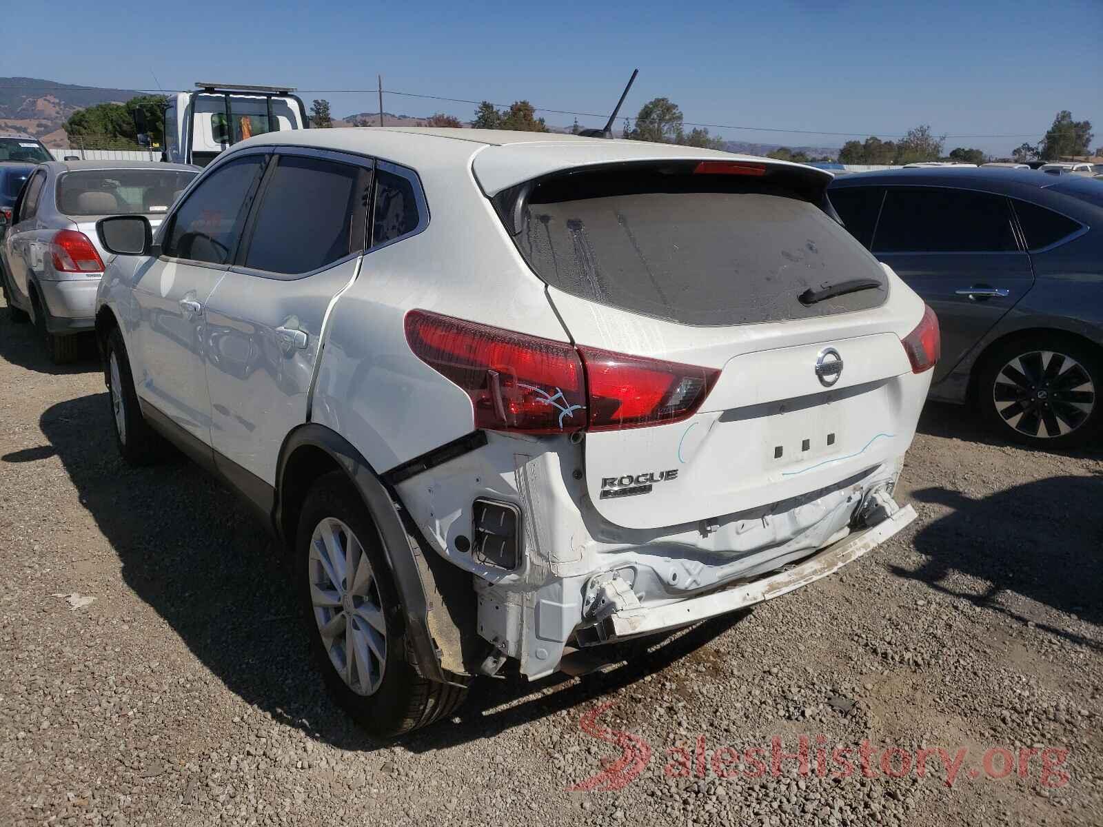 JN1BJ1CP7HW028300 2017 NISSAN ROGUE