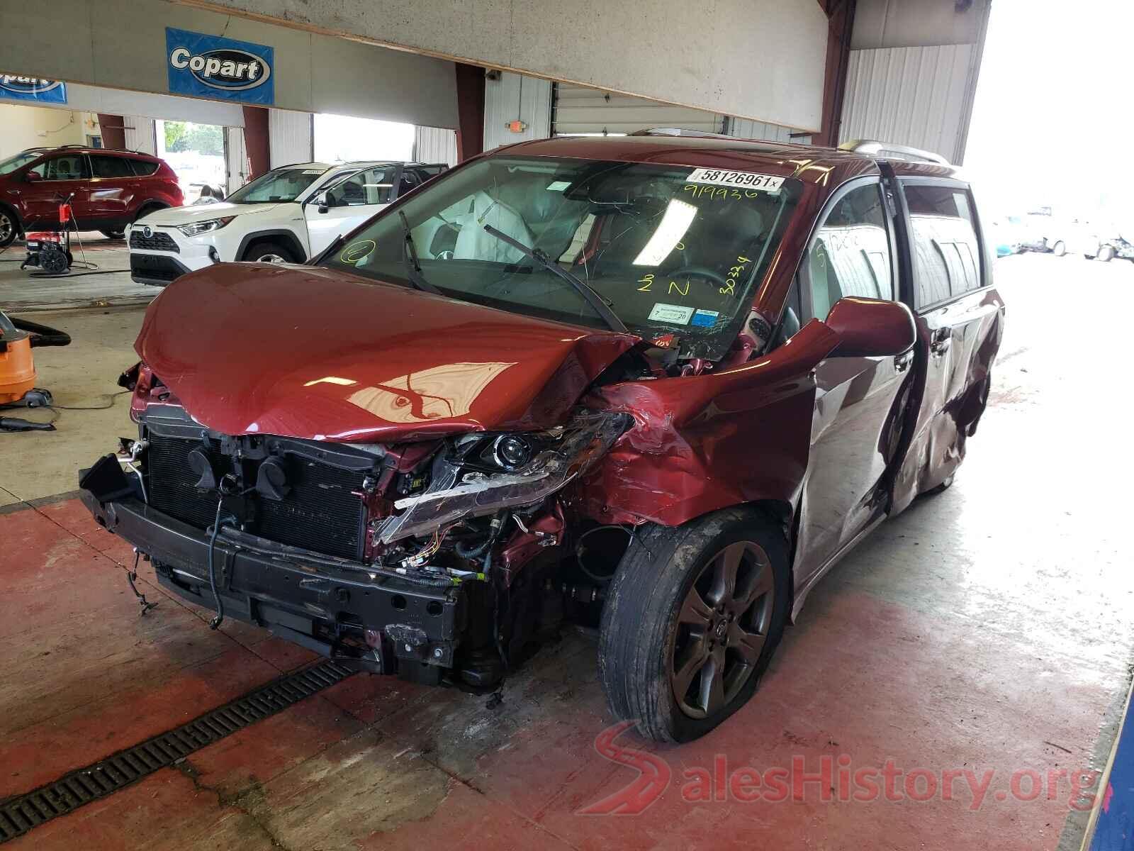 5TDXZ3DC3JS919936 2018 TOYOTA SIENNA