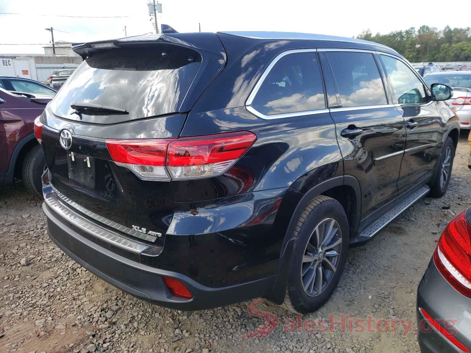 5TDJZRFH1KS718815 2019 TOYOTA HIGHLANDER