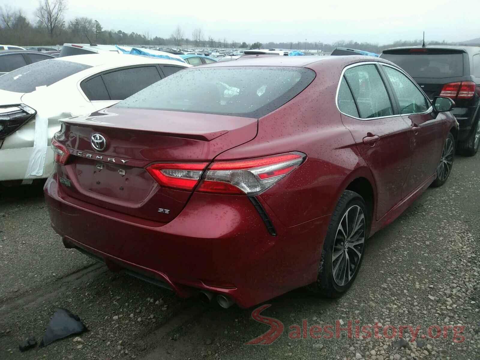 4T1B11HK8JU621994 2018 TOYOTA CAMRY