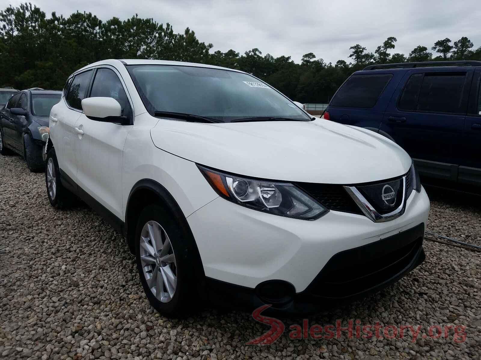 JN1BJ1CPXJW194123 2018 NISSAN ROGUE