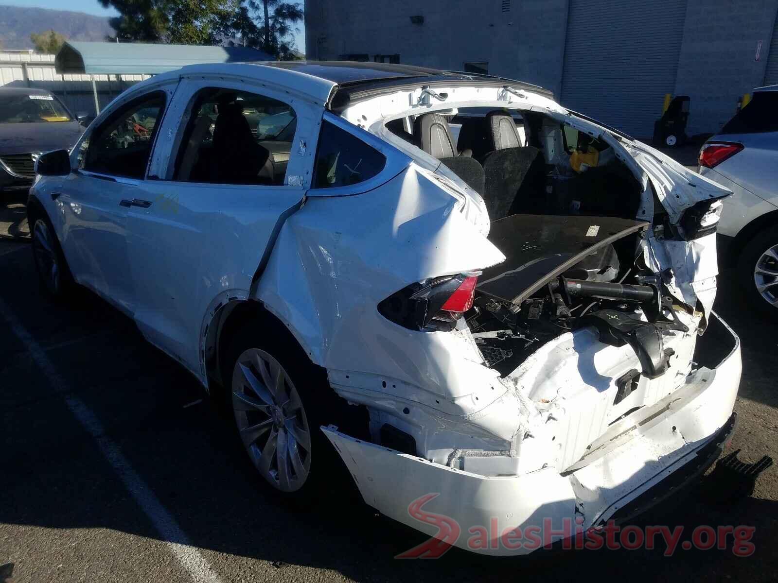 5YJXCBE21JF127306 2018 TESLA MODEL X