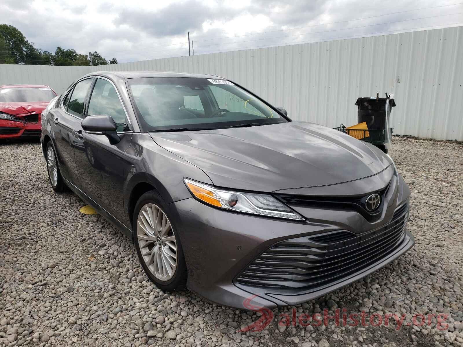 4T1B11HK7JU502009 2018 TOYOTA CAMRY