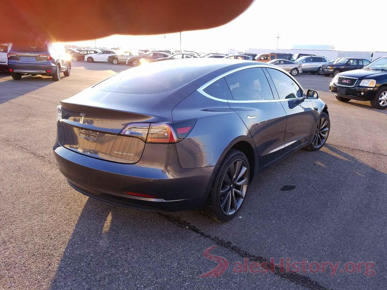 5YJ3E1EBXJF111916 2018 TESLA MODEL 3