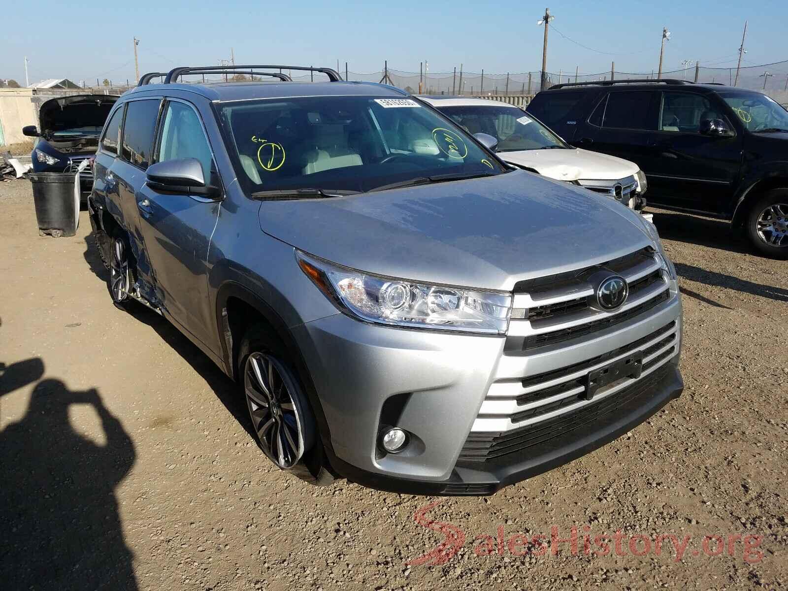 5TDKZRFH1JS271616 2018 TOYOTA HIGHLANDER