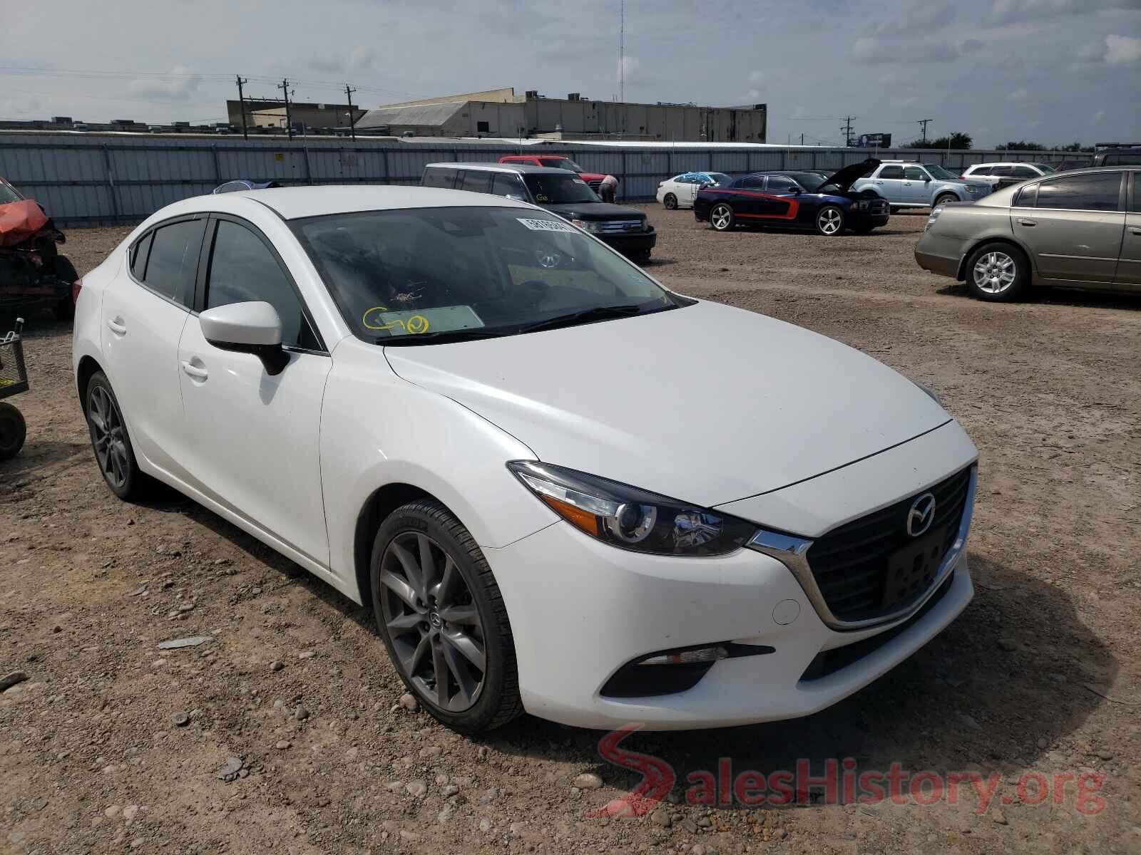 3MZBN1V36JM271210 2018 MAZDA 3