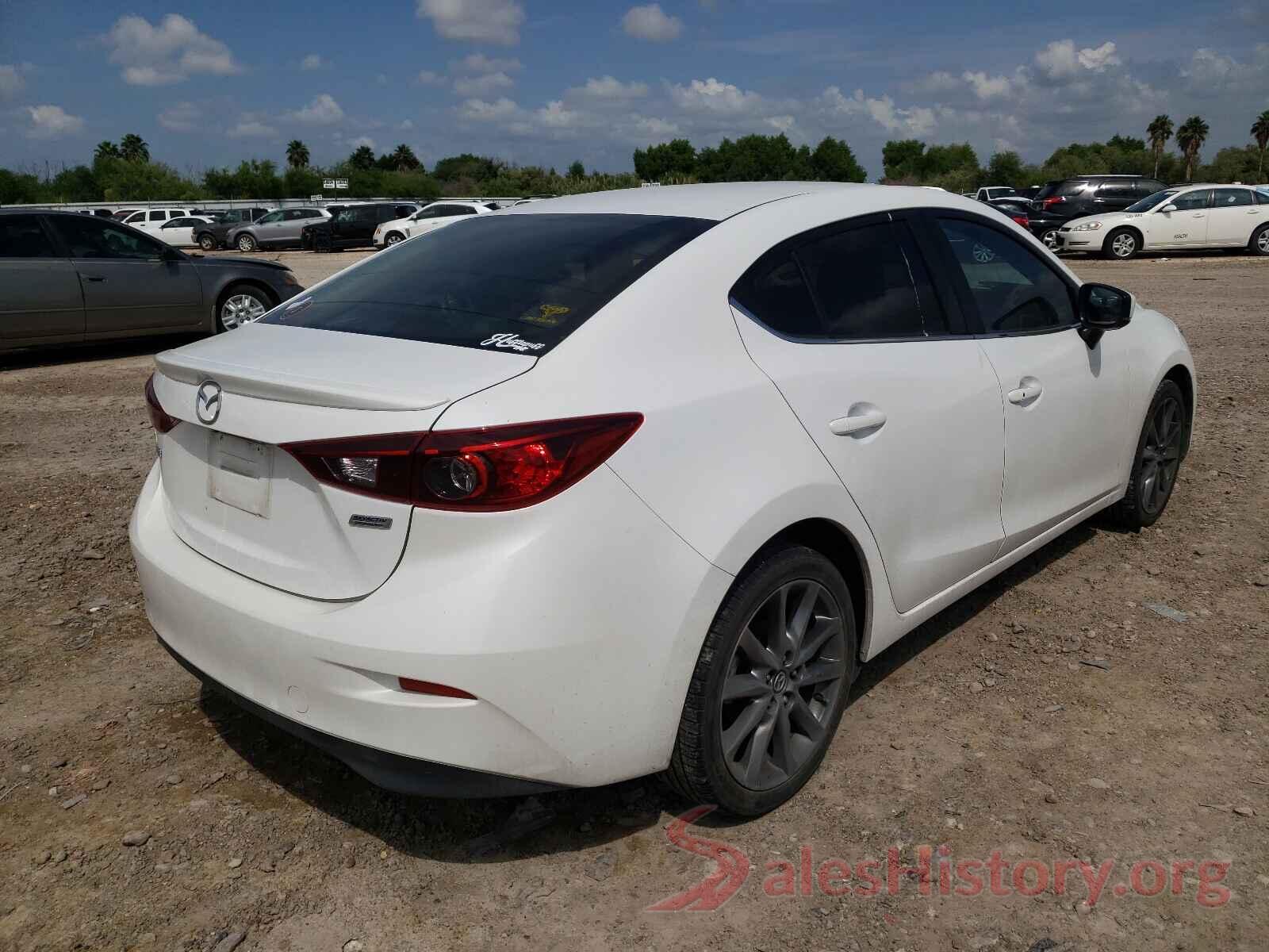 3MZBN1V36JM271210 2018 MAZDA 3