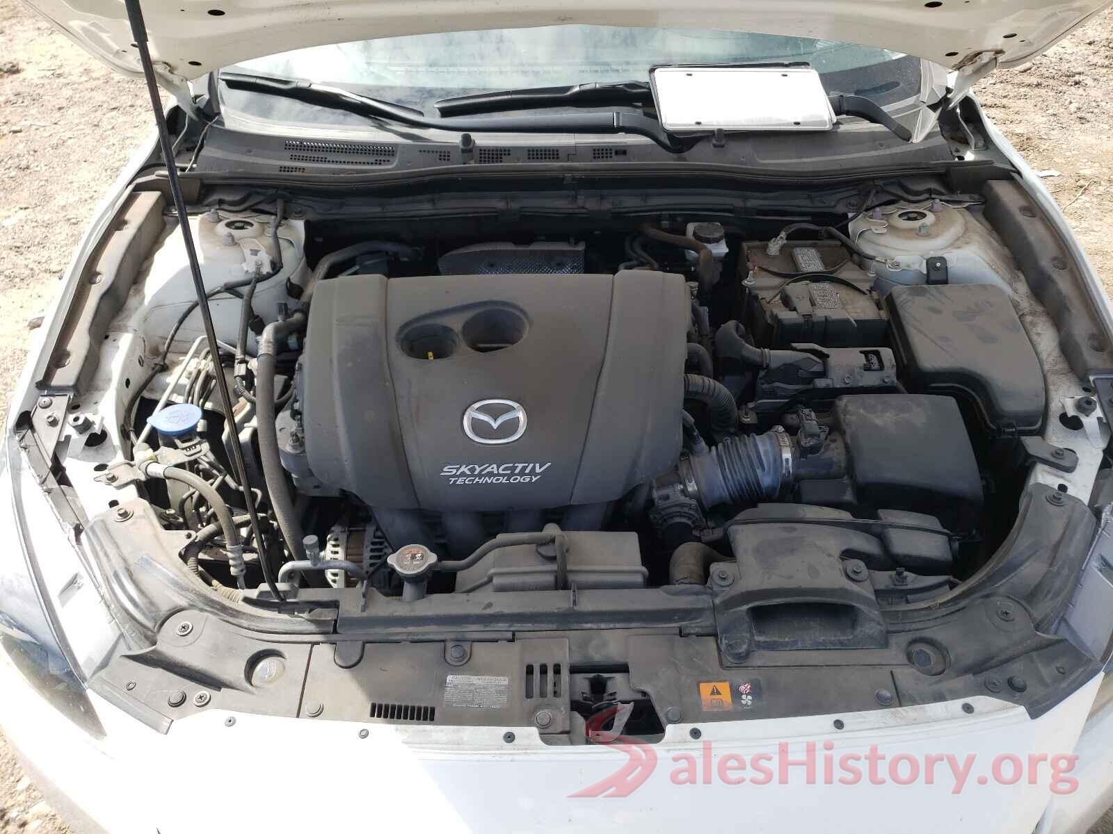 3MZBN1V36JM271210 2018 MAZDA 3