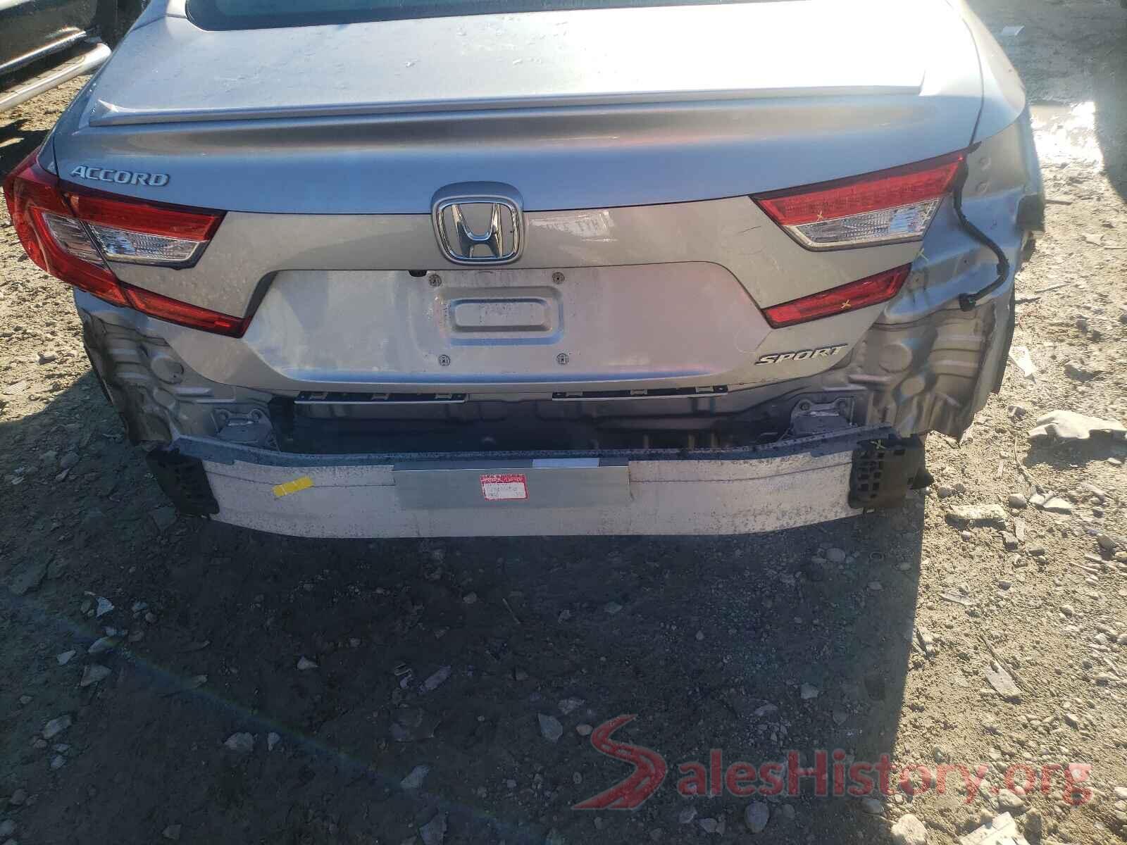 1HGCV1F35JA065428 2018 HONDA ACCORD