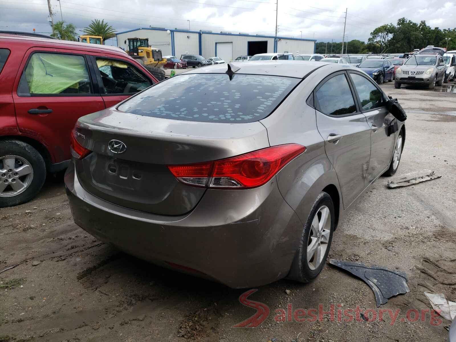 5NPDH4AEXDH453871 2013 HYUNDAI ELANTRA