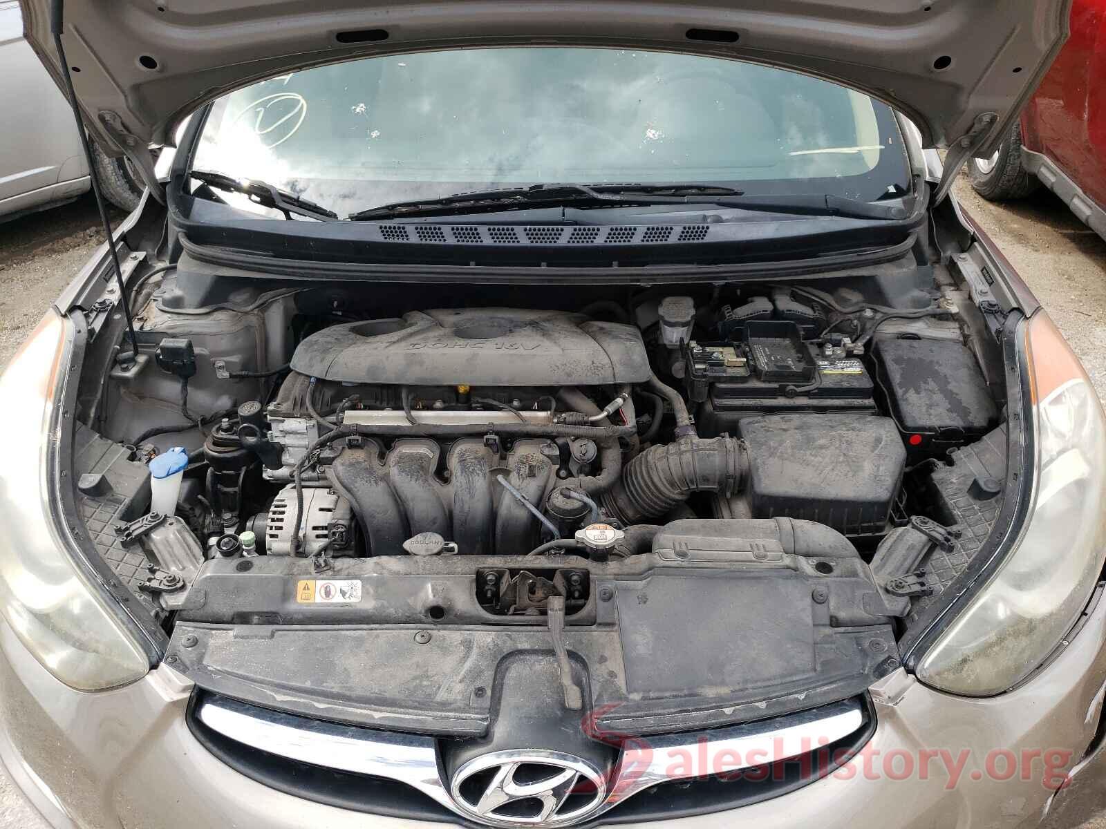 5NPDH4AEXDH453871 2013 HYUNDAI ELANTRA