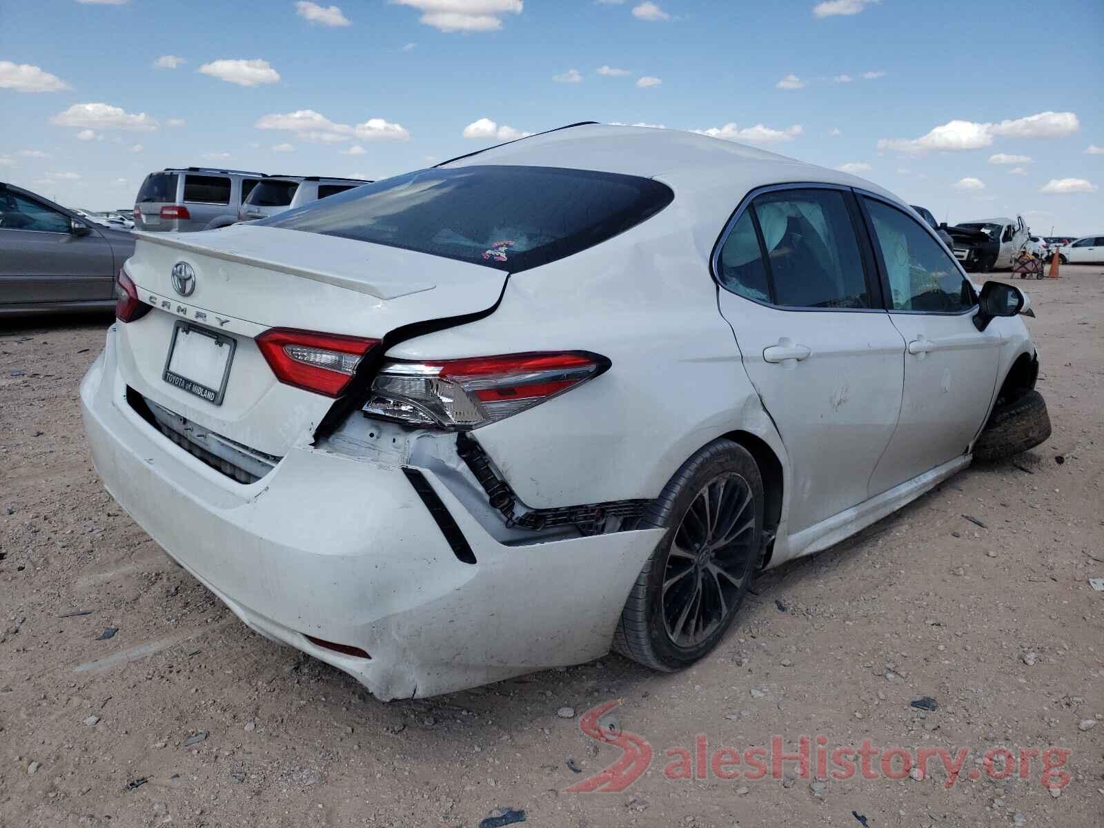 4T1B11HK0JU542660 2018 TOYOTA CAMRY