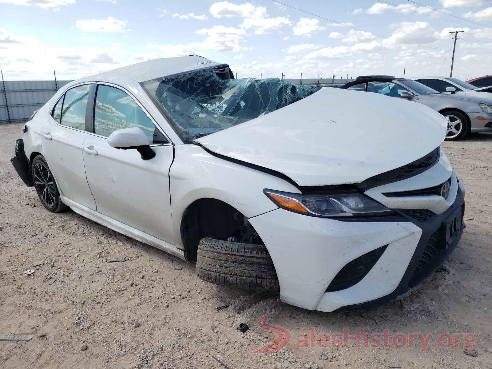 4T1B11HK0JU542660 2018 TOYOTA CAMRY