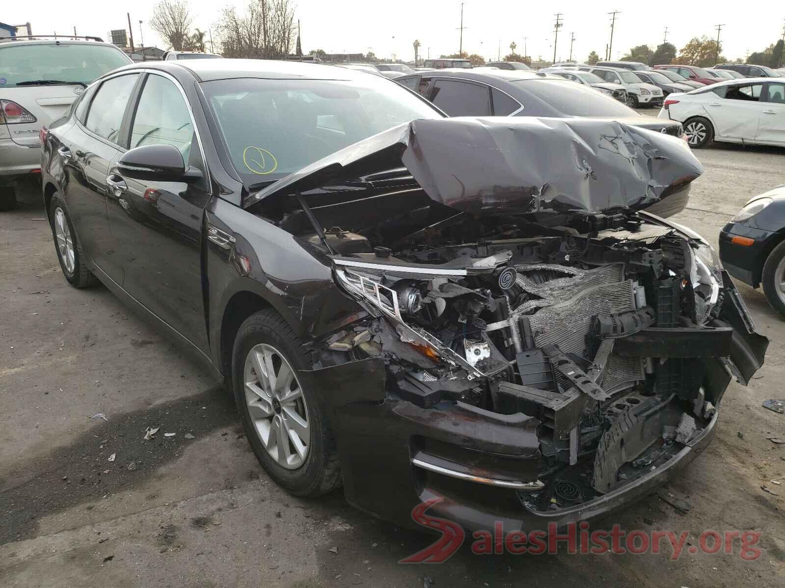 KNAGT4L38J5236335 2018 KIA OPTIMA