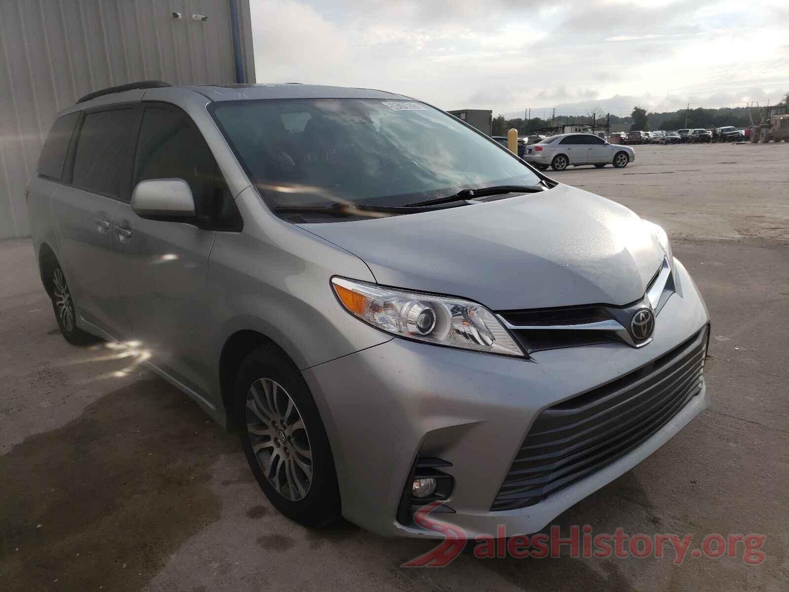 5TDYZ3DC3KS993184 2019 TOYOTA SIENNA