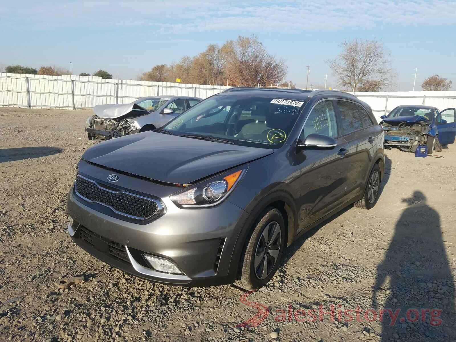 KNDCE3LC5J5171305 2018 KIA NIRO