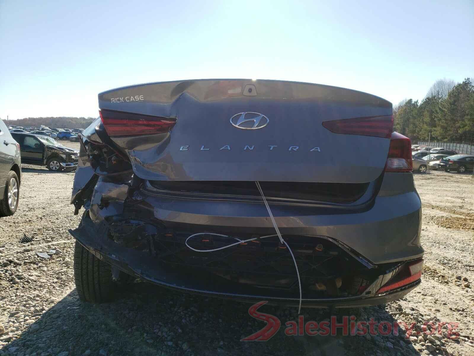 5NPD84LF0KH475915 2019 HYUNDAI ELANTRA